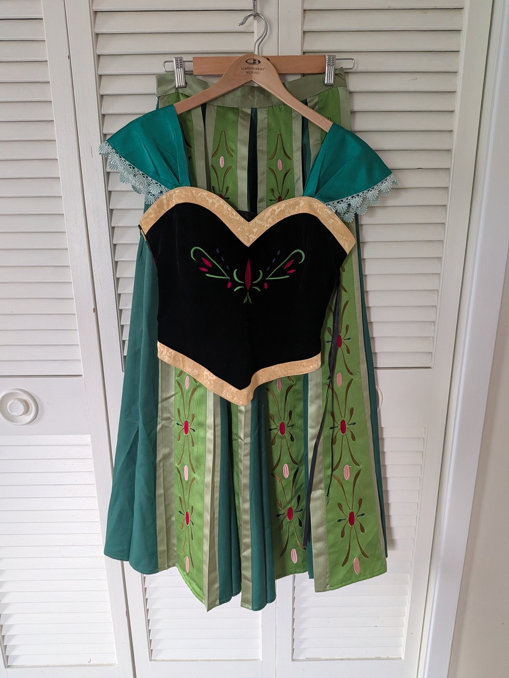 2-Piece Anna Frozen Coronation Dress Cosplay